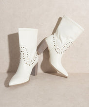 Load image into Gallery viewer, OASIS SOCIETY Paris - Studded Boots