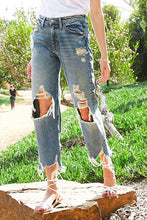Load image into Gallery viewer, “Tierra” STRAIGHT distressed Jean