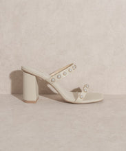 Load image into Gallery viewer, Victoria - Pearl Strap Heel